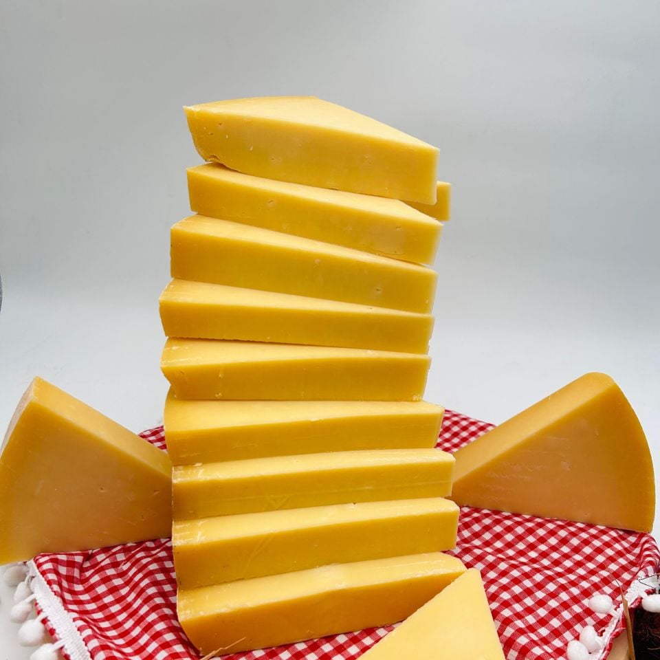 Eski Kars Kaşarı 350 Gr