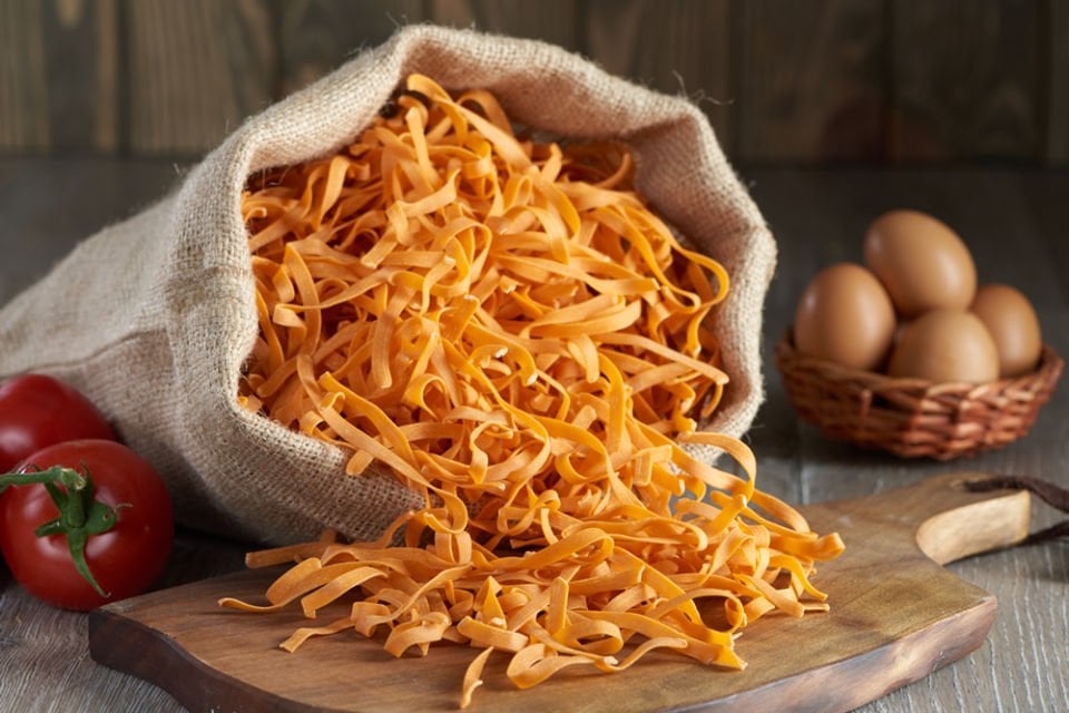 Hünerli Köy Domatesli Erişte 500 Gr